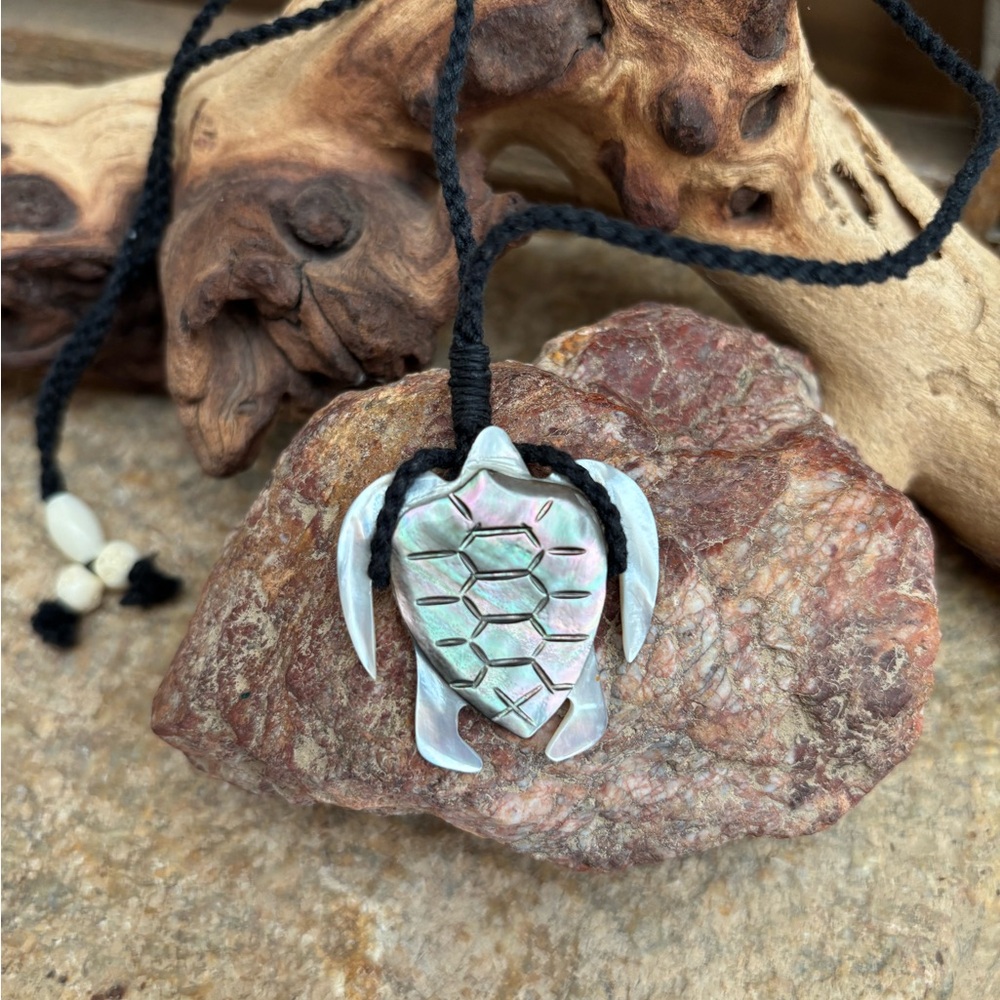 Abalone Shell SEA TURTLE TORTOISE Pendant Adjustable Cord Necklace